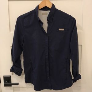 Columbia Women’s Long Sleeve Navy shirt